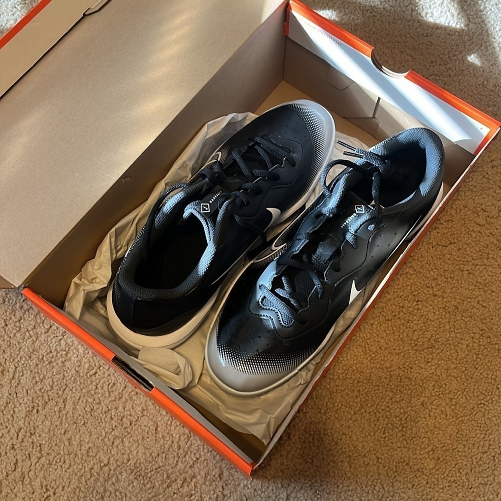 Nike Alpha Huarache 4 Varsity Low Men's Size 11.5 Black Baseball Cleats - Picture 2 of 4